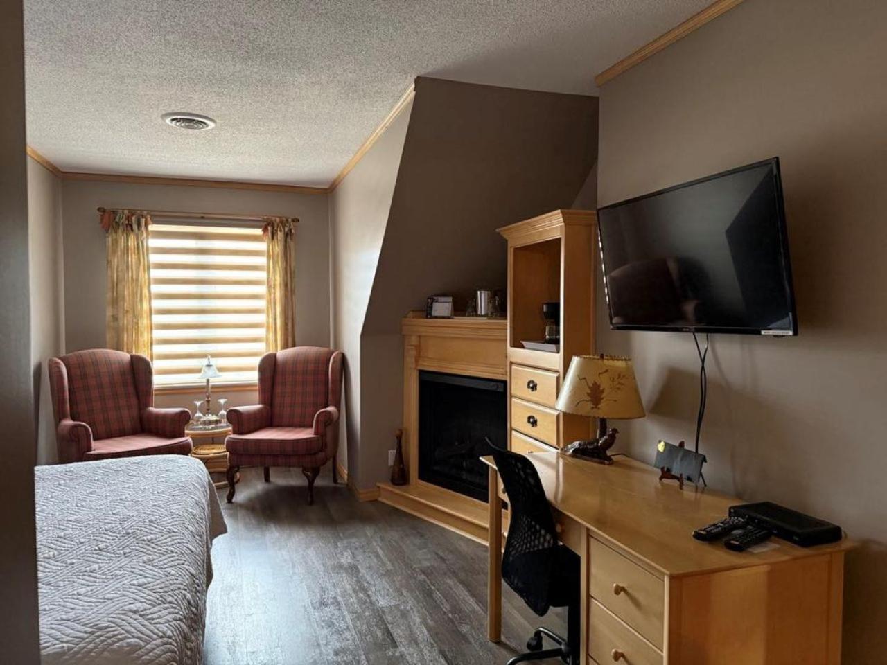 Auberge Micky Inc إيدموندستون المظهر الخارجي الصورة